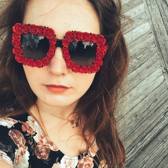 red rose sunglasses